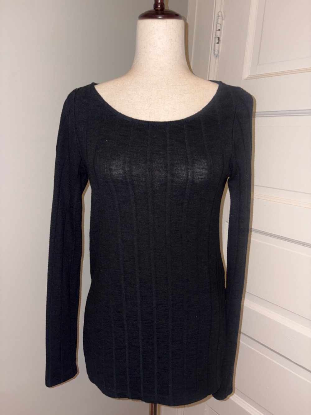 Anthropologie Black Ribbed Scoop-Neck Long Sleeve Top - Slim Fit